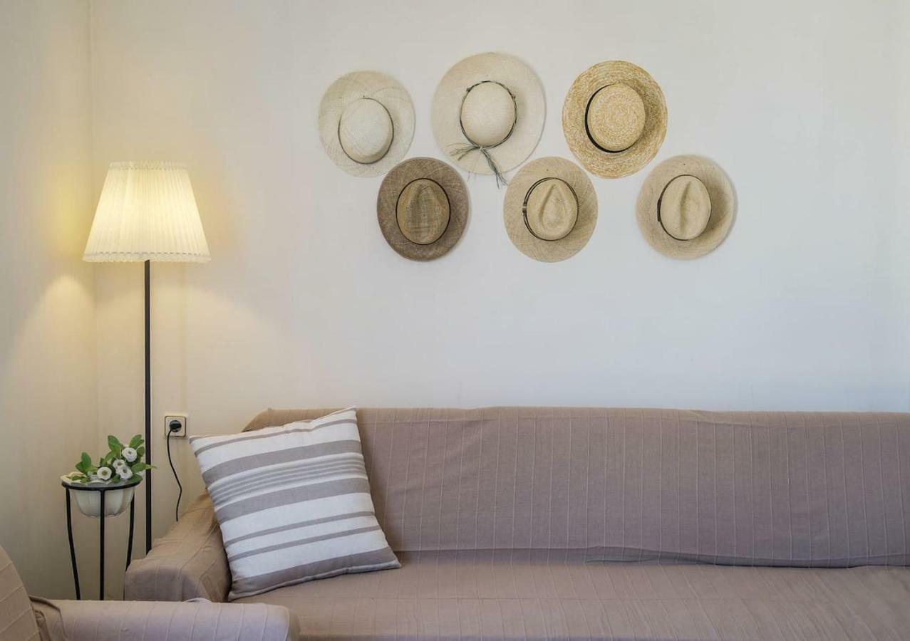 House Of Hats - Next To The Coast - Karavomylos Luaran gambar